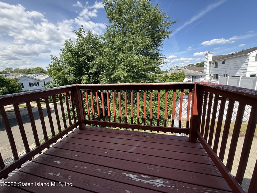 Large 22x40 two-family semi-attached home on a beautiful corner - photo 13