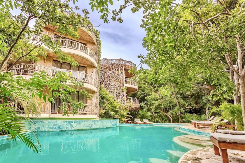 KAN CHARUN VILLA is a luxurious property offering an - photo 16