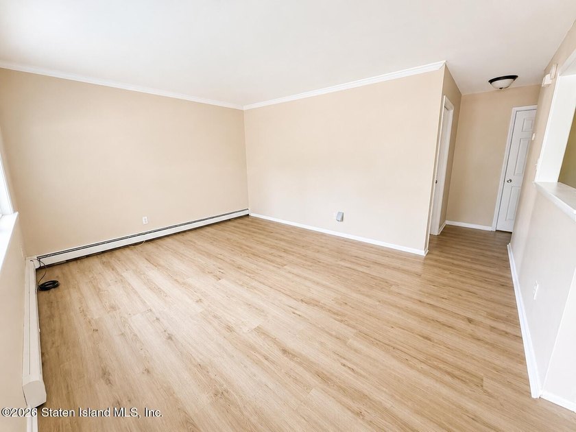 Large 22x40 two-family semi-attached home on a beautiful corner - photo 20
