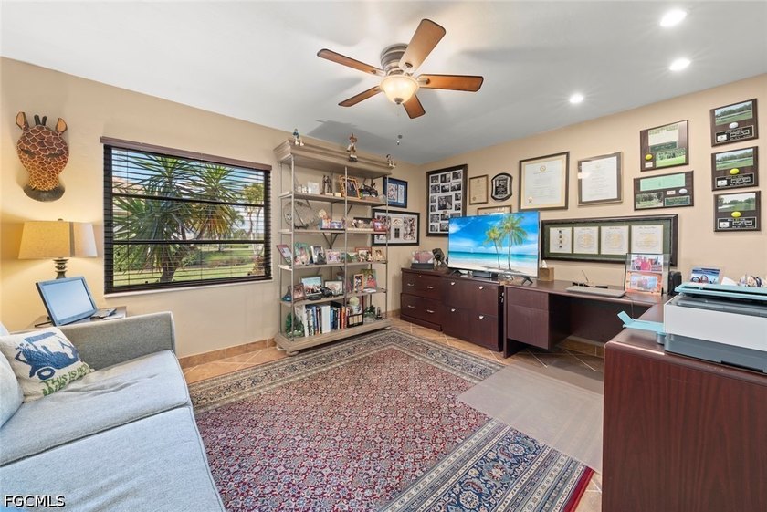 Pride of ownership throughout. This 3 bedroom, 3.5 bath, plus - photo 4
