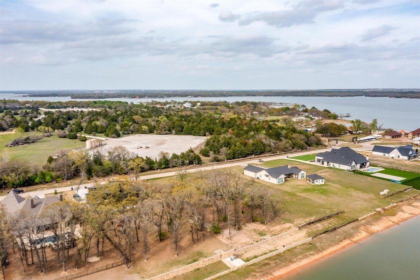 Don't miss out on this LAKEFRONT property in the sought after - photo 6