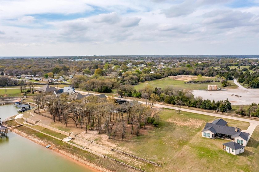 Don't miss out on this LAKEFRONT property in the sought after - photo 8