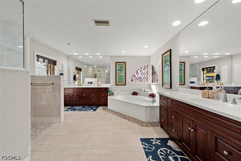 Pride of ownership throughout. This 3 bedroom, 3.5 bath, plus - photo 9