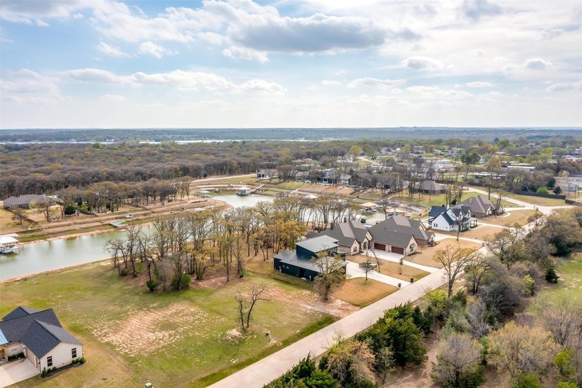 Don't miss out on this LAKEFRONT property in the sought after - photo 10