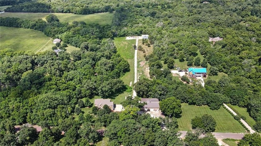Experience the perfect blend of country living and modern - photo 6