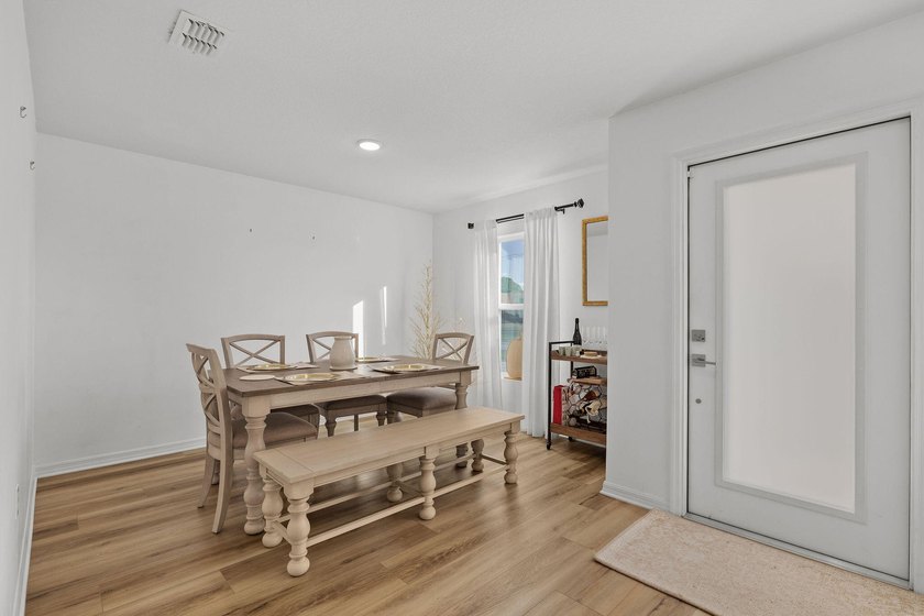 CBS Built in 2021 - 4-bedroom, 2-bath, 2-car garage FENCED YARD - photo 15