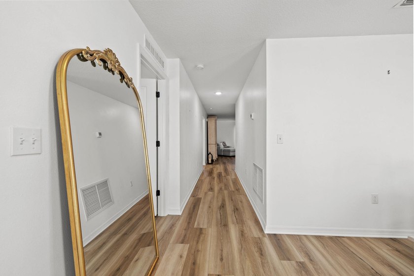 CBS Built in 2021 - 4-bedroom, 2-bath, 2-car garage FENCED YARD - photo 17