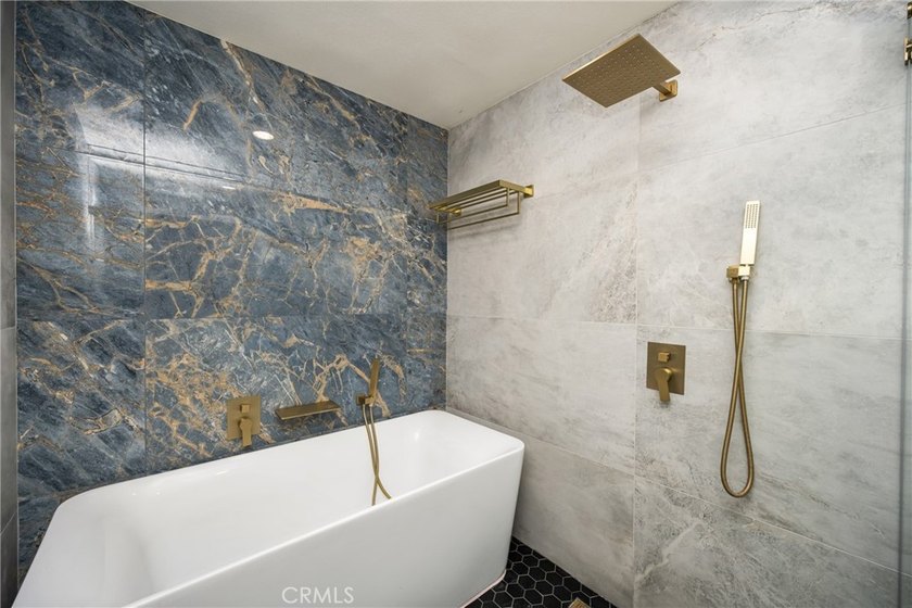 Welcome to the resort community of Sea Harbour!!! This condo - photo 34
