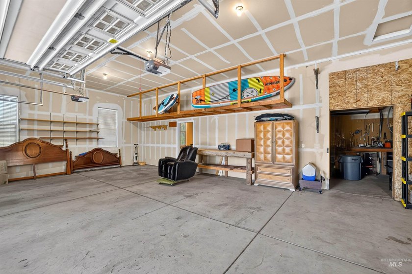A home designed for adventure, comfort, and entertaining - photo 44
