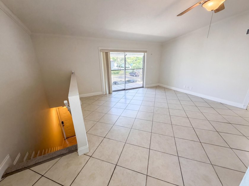 Welcome to 2737 S Oakland Forest Dr, a residence where fresh - photo 7