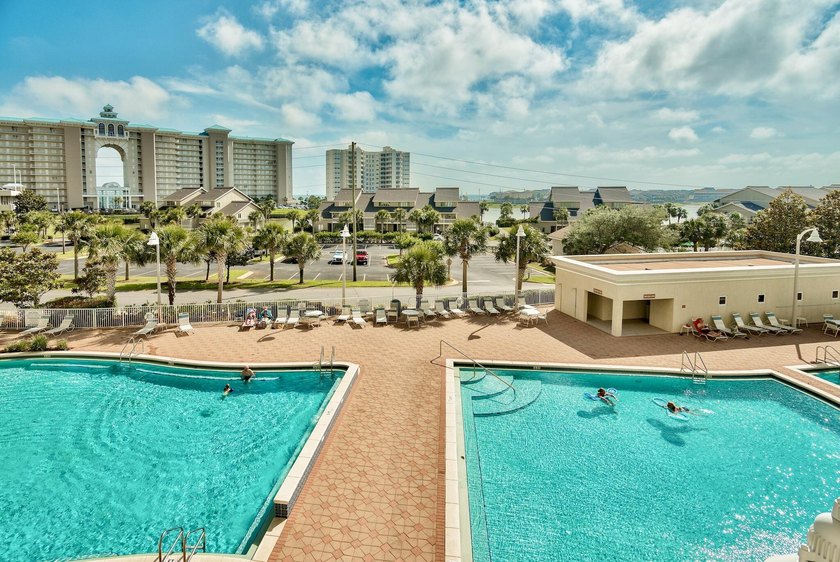 Experience elevated coastal living at 122 Seascape Blvd, Unit - photo 25