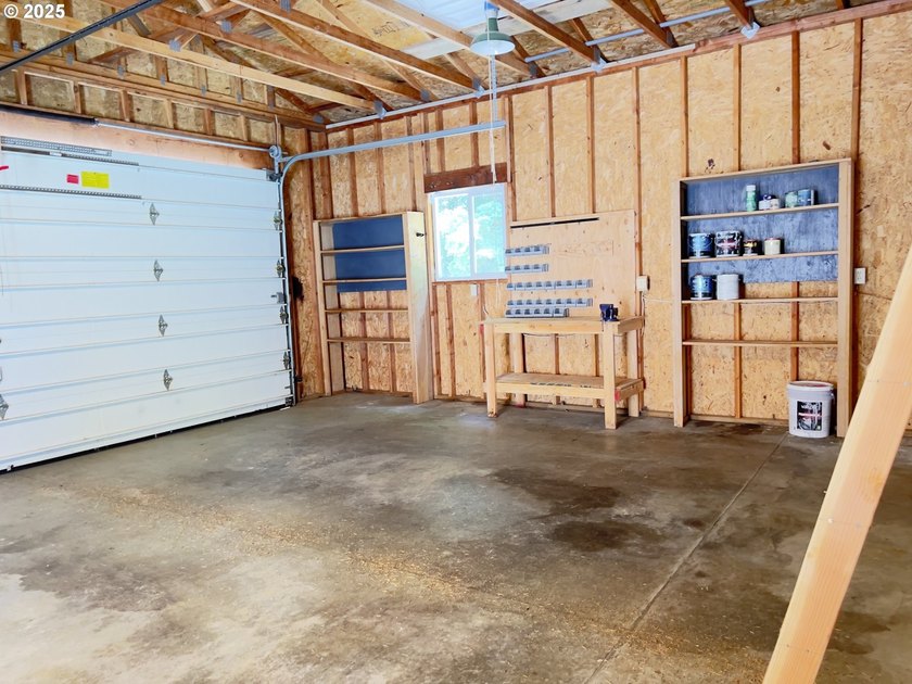 Private Country Retreat in Port Orford! Welcome to 42065 Vista - photo 26