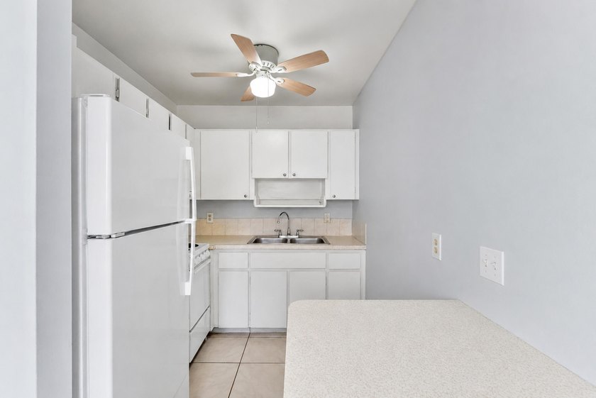 Rare triplex offering in the heart of SoSo, one of West Palm - photo 29