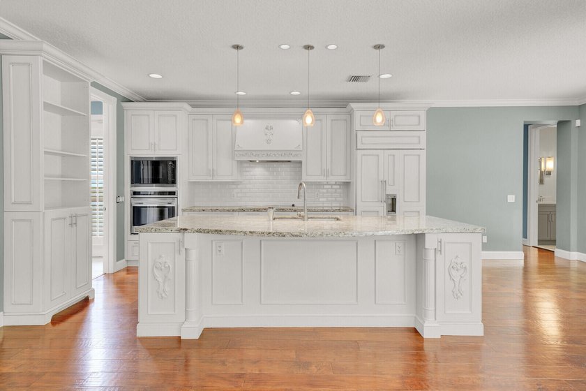 Beautifully maintained 5BR/4BA/2CAR Garage CBS POOL home in the - photo 10