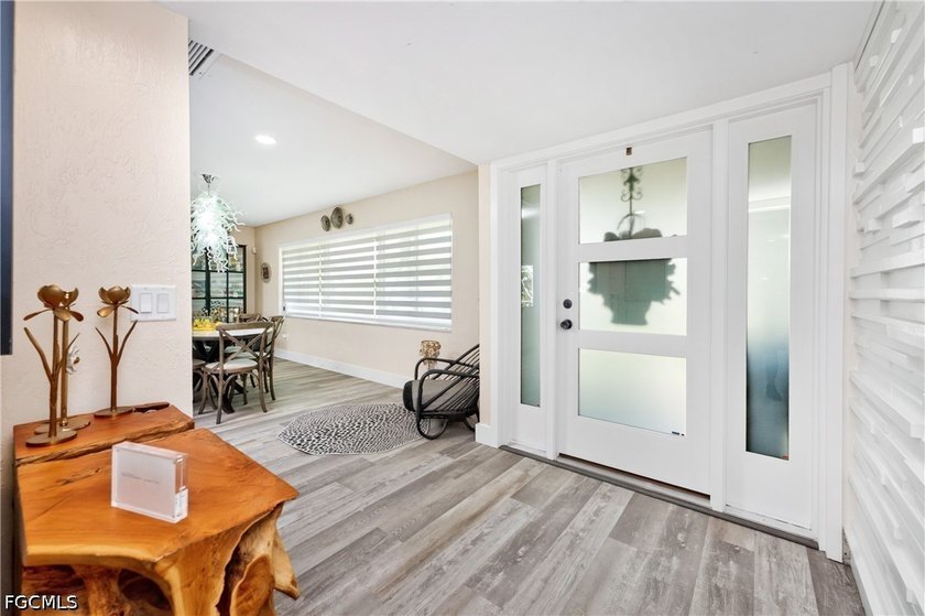 LIVE THE ULTIMATE PUNTA GORDA ISLES WATERFRONT LIFESTYLE! - photo 3
