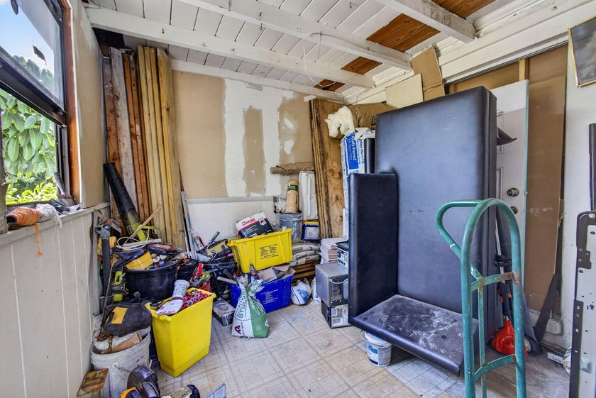 Welcome to this charming 3-bedroom, 1-bathroom home perfectly - photo 24