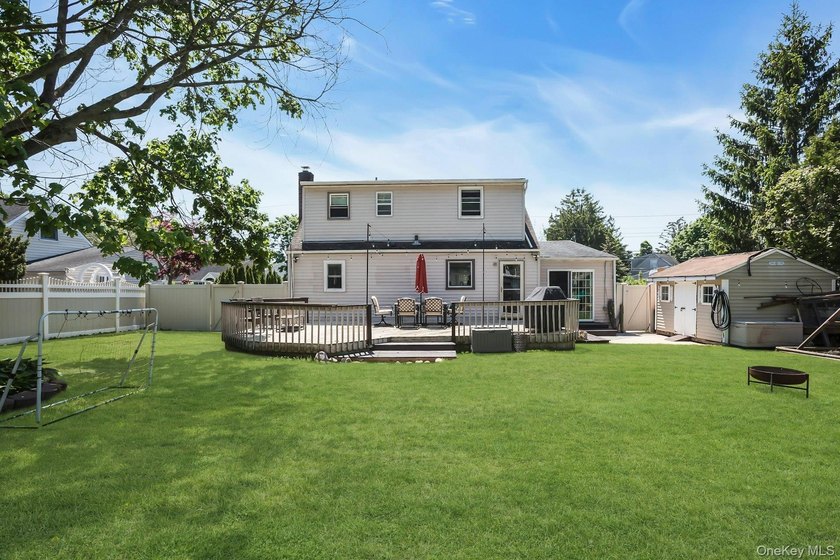 Welcome to 57 Wantagh Avenue in East Islip - a beautifully - photo 25