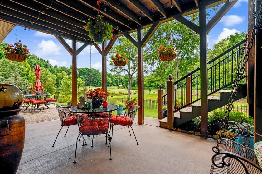 Experience ultimate golf course luxury in Tully Point at - photo 39