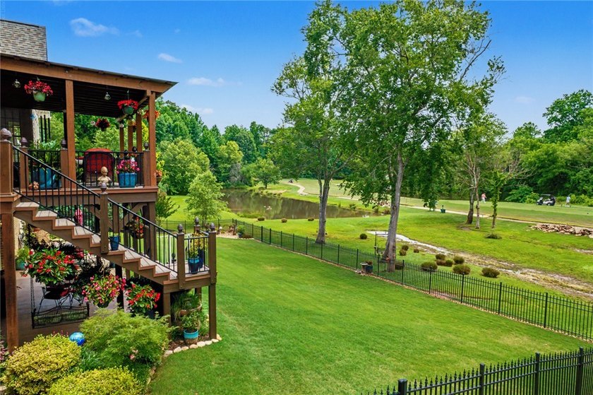 Experience ultimate golf course luxury in Tully Point at - photo 41