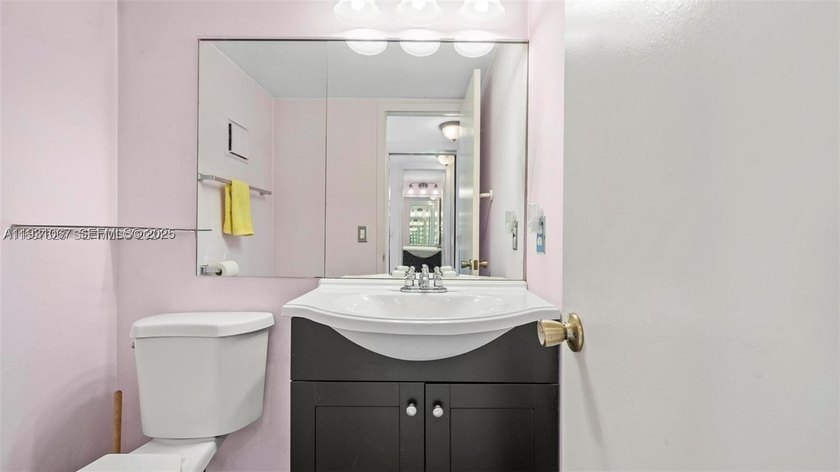 Amazing unit for sale in one of the most attractive 55+ - photo 4