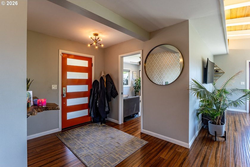 Experience the perfect blend of timeless mid-century modern - photo 12