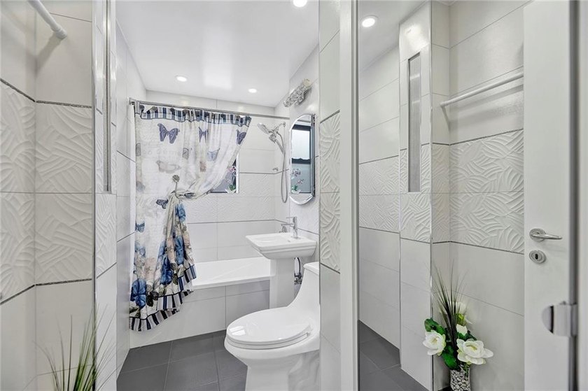Presenting one of the finest one-bedroom cooperative residences - photo 15