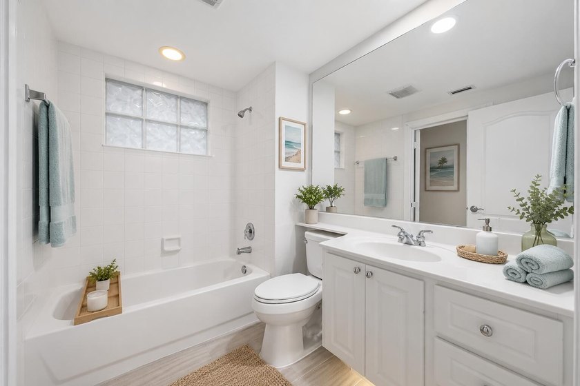 Welcome to Tuscany at Abacoa, where modern style, comfort, and - photo 16