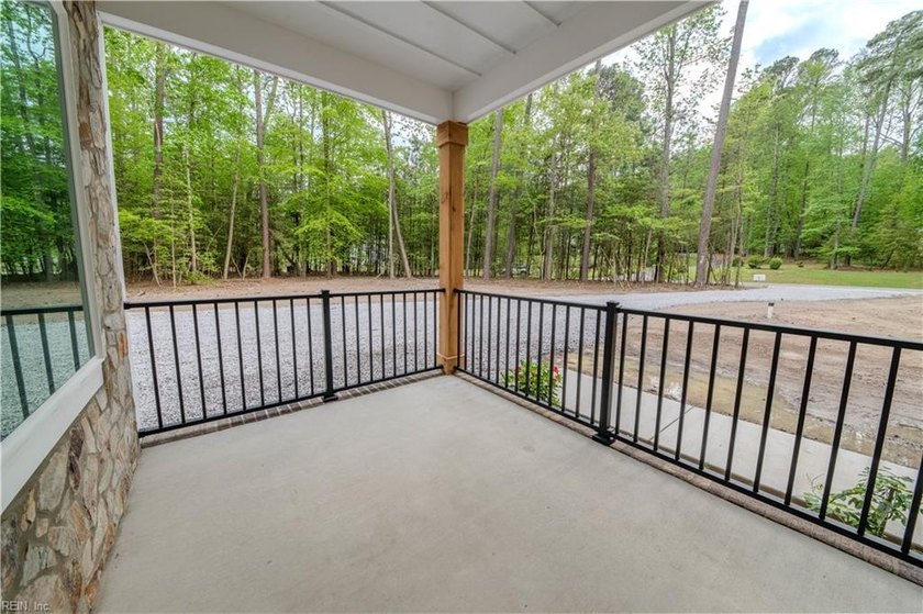 Upscale Coastal Living in highly sought-after Riverwatch on - photo 9