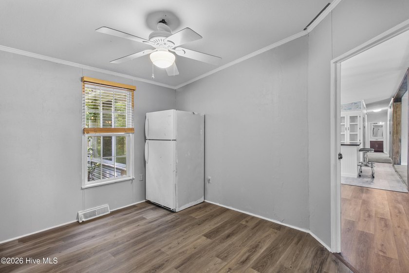 Welcome home to this 4-bedroom, 3-bath home with a versatile - photo 20