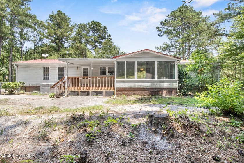 Welcome home to this 4-bedroom, 3-bath home with a versatile - photo 42