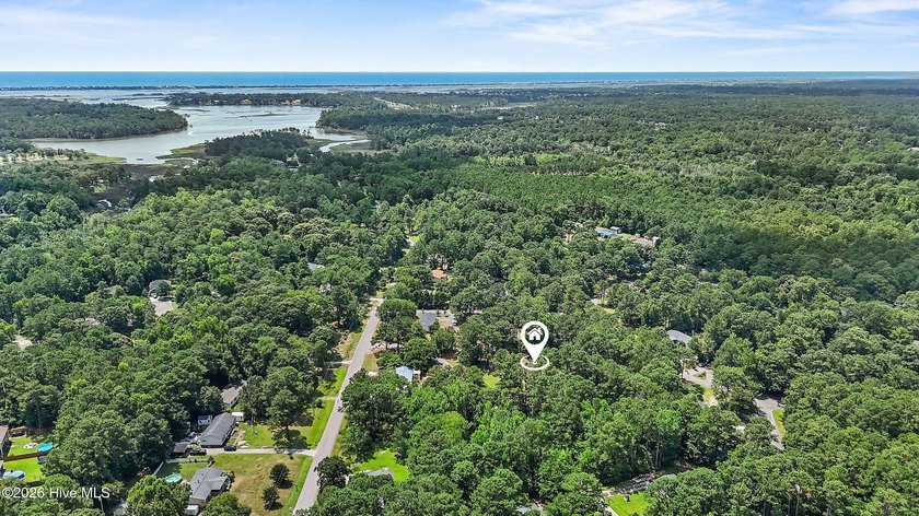 Welcome home to this 4-bedroom, 3-bath home with a versatile - photo 48