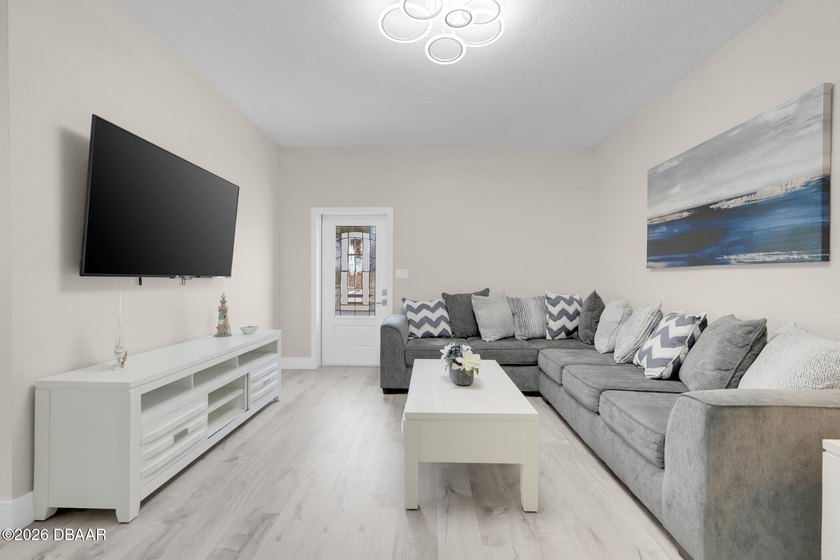 Perfection. Elegance. Location. An exceptional opportunity to - photo 23