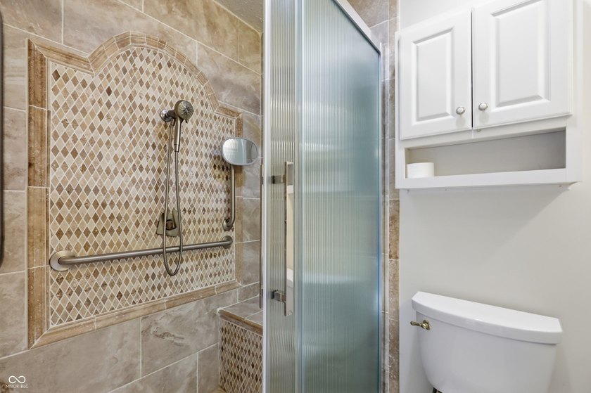 Discover the ease of single-story living at 6510 Waybridge CT - photo 23
