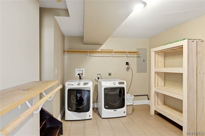 Showings start immediately, use Showingtime to schedule. OPEN - photo 31