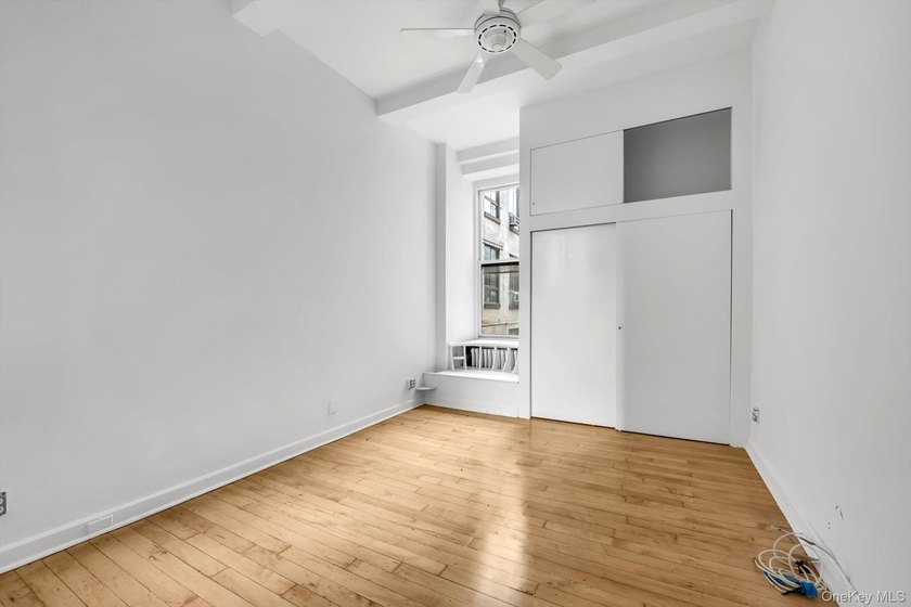 Beautiful &amp; Modern 2-Bedroom Apartment in the Heart of the City - photo 9