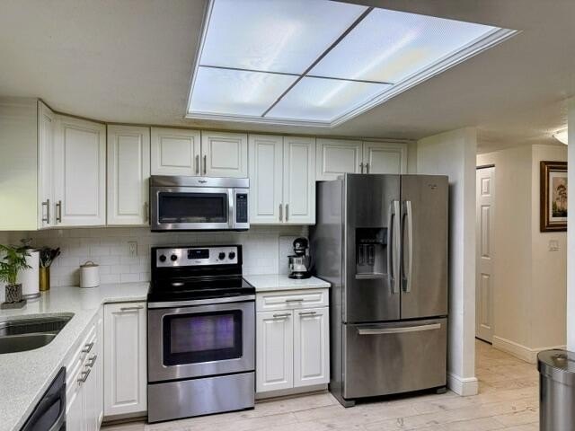 Charming Swiss Chalet on large corner lot in desirable Indian - photo 14