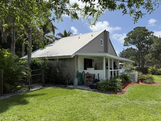 Charming Swiss Chalet on large corner lot in desirable Indian - photo 21