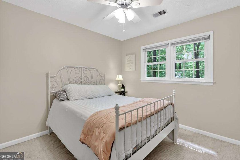 Welcome to Princeton Lakes, one of East Cobb's most established - photo 23