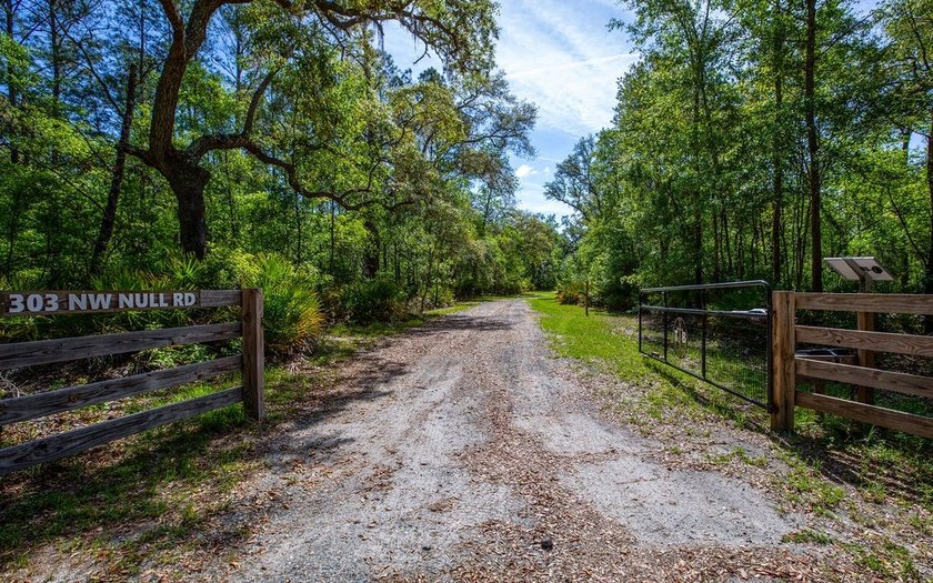 River front property with utilities! 7.97 acres on the Suwannee - photo 4