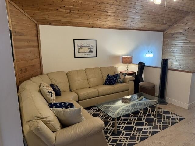 Charming Swiss Chalet on large corner lot in desirable Indian - photo 33