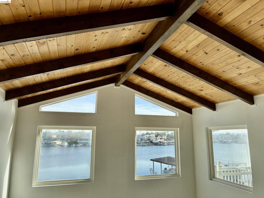 Make your dreams come true with PANORAMIC BAY VIEWS! Remodeled - photo 9