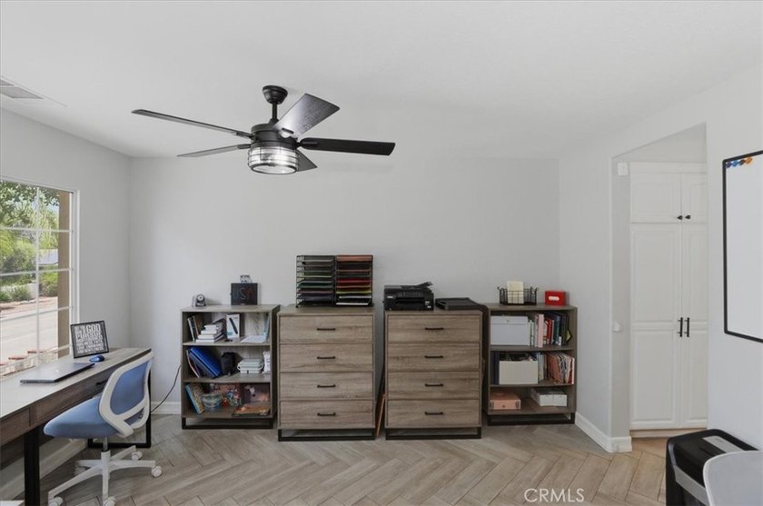 Welcome to this beautifully maintained 4 bedroom, 2.5 bath home - photo 15