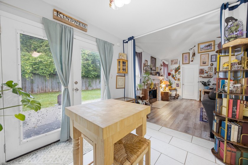***Home Sweet Home*** Welcome to this beautifully UPDATED 3 - photo 18