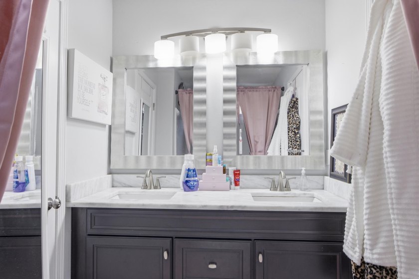 ***Home Sweet Home*** Welcome to this beautifully UPDATED 3 - photo 23