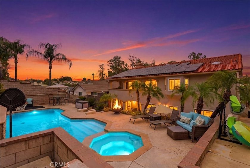 Welcome to this beautifully maintained 4 bedroom, 2.5 bath home - photo 42