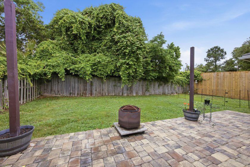 ***Home Sweet Home*** Welcome to this beautifully UPDATED 3 - photo 43