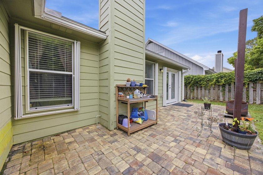 ***Home Sweet Home*** Welcome to this beautifully UPDATED 3 - photo 44