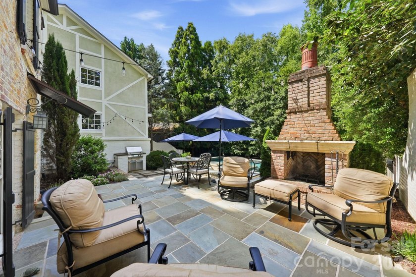Within Plaza Midwood's most exclusive enclave sits one of the - photo 31
