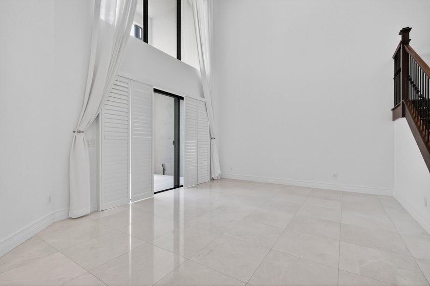 SHOWINGS START ON SATURDAY 05/23 AT 10:30AM Experience the - photo 5