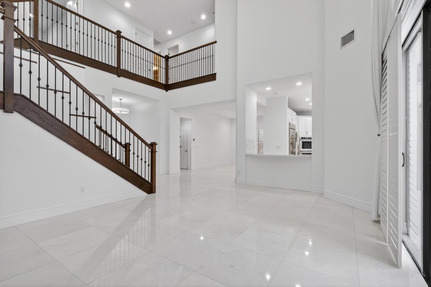 SHOWINGS START ON SATURDAY 05/23 AT 10:30AM Experience the - photo 9